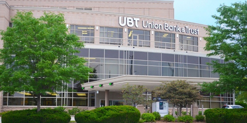 How a family-owned Nebraska bank became the nation’s second-biggest lender