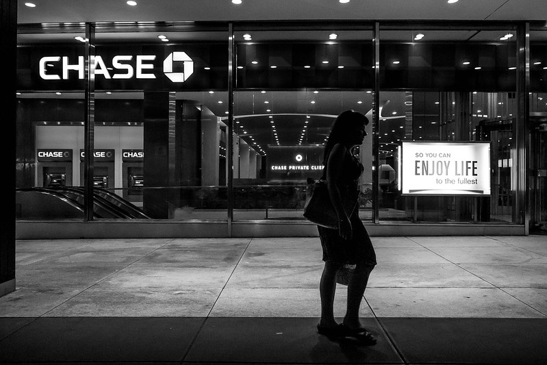 Chicago Aldermen Push Banks Doing Business With The City For More Equitable Lending